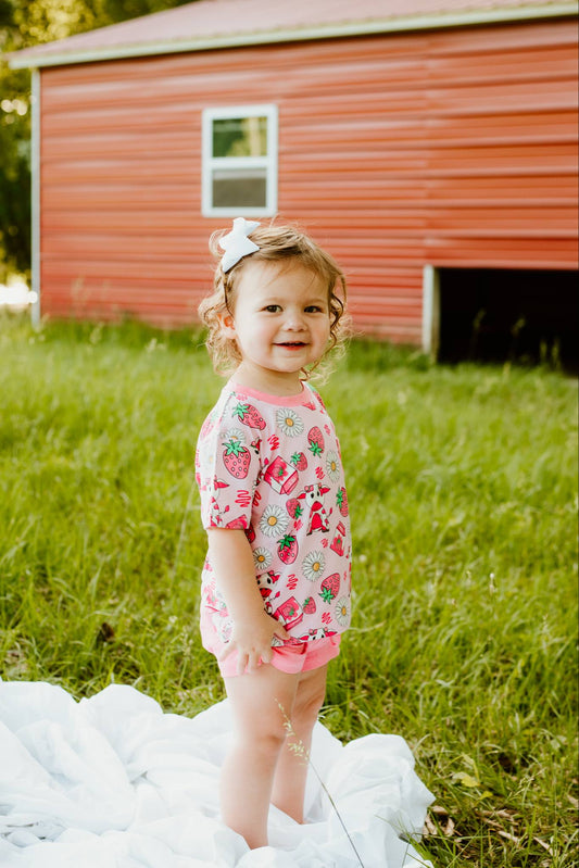 Berry Moo'd Pocket Tee with Shorts Daywear