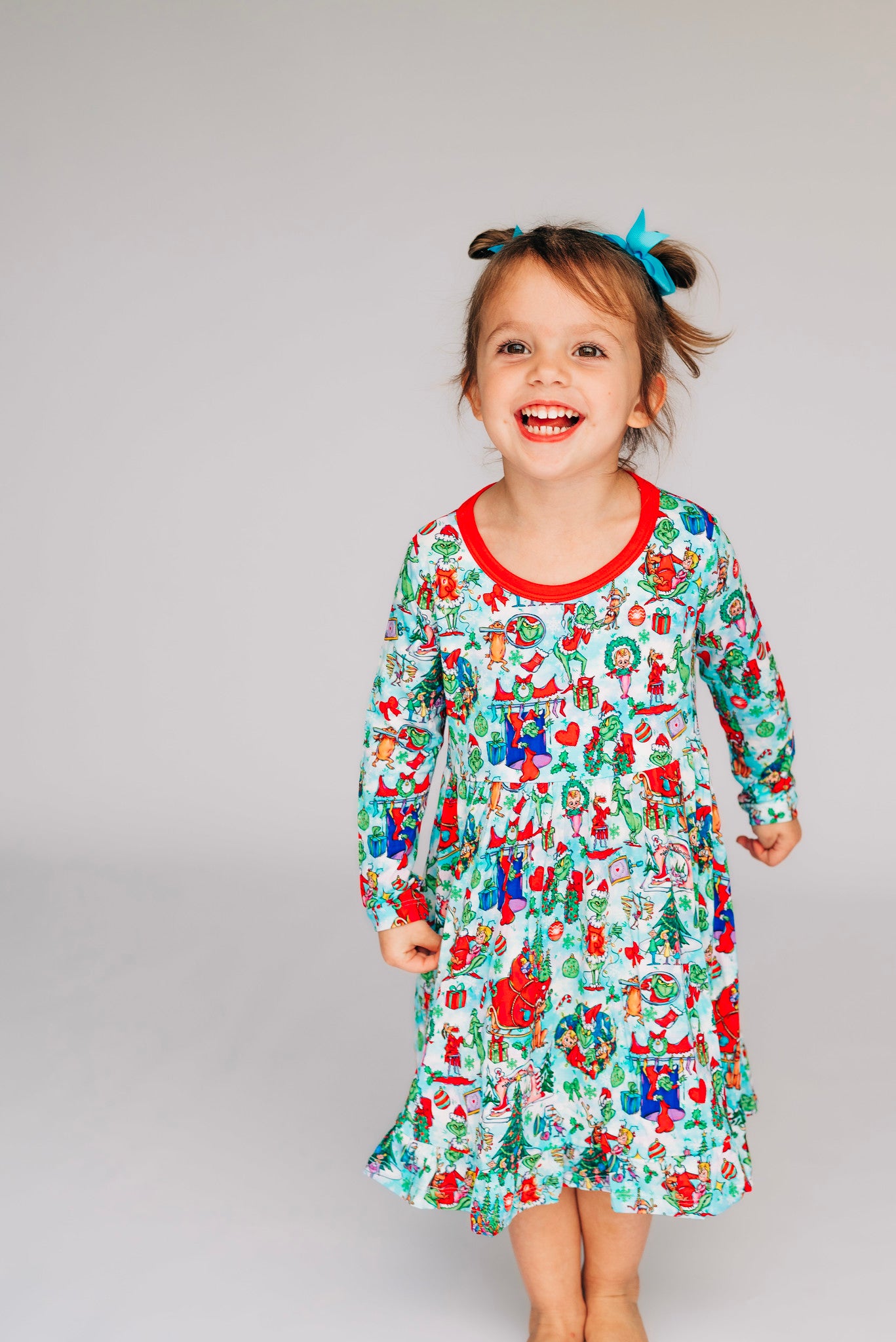 Merry WHO Crew Long Sleeve Twirl