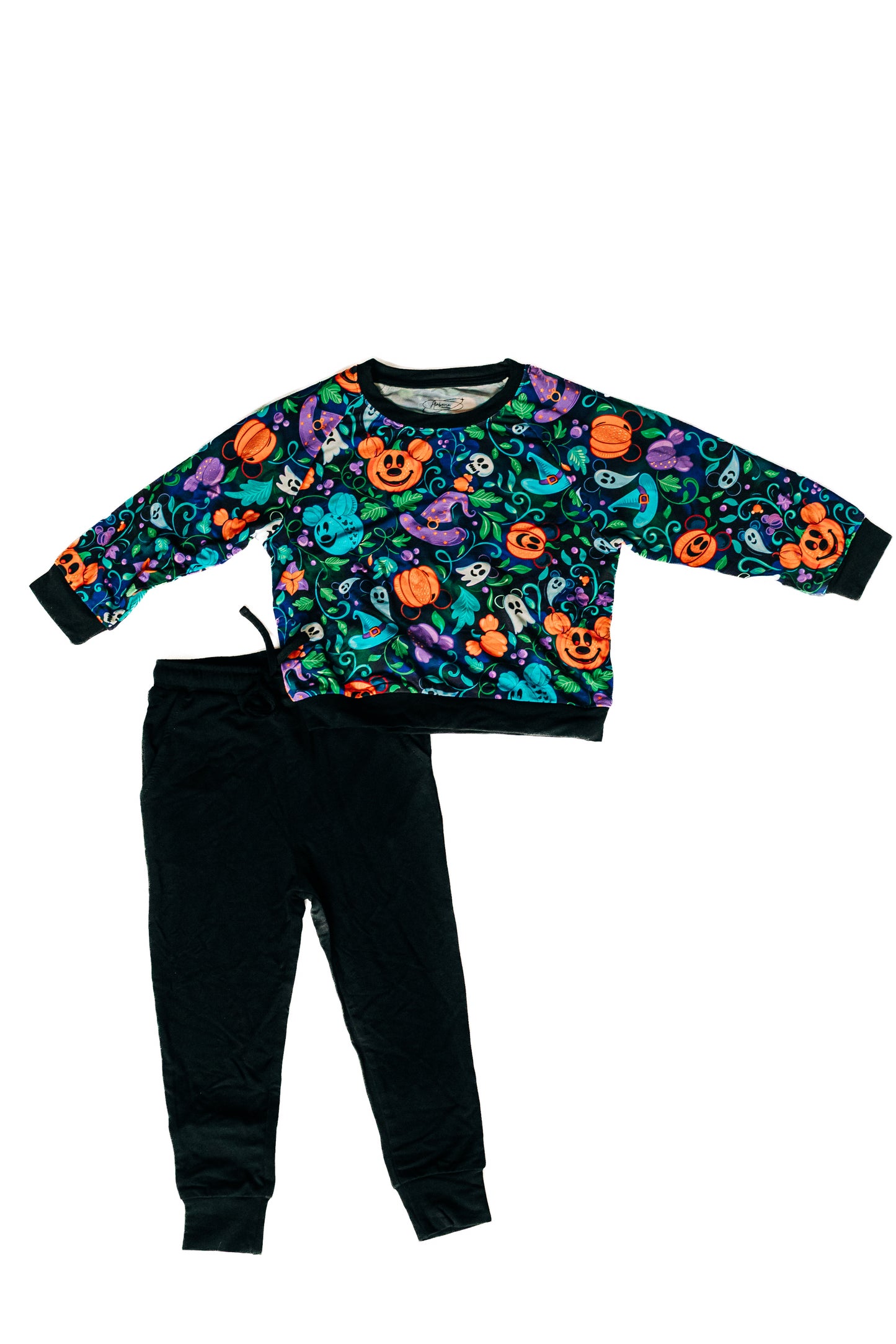 Not-So-Scary Night Crewneck and Joggers Daywear