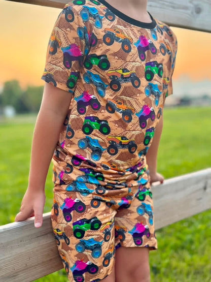 Mud Mayhem Short Sleeve and Shorts 2 Piece Set