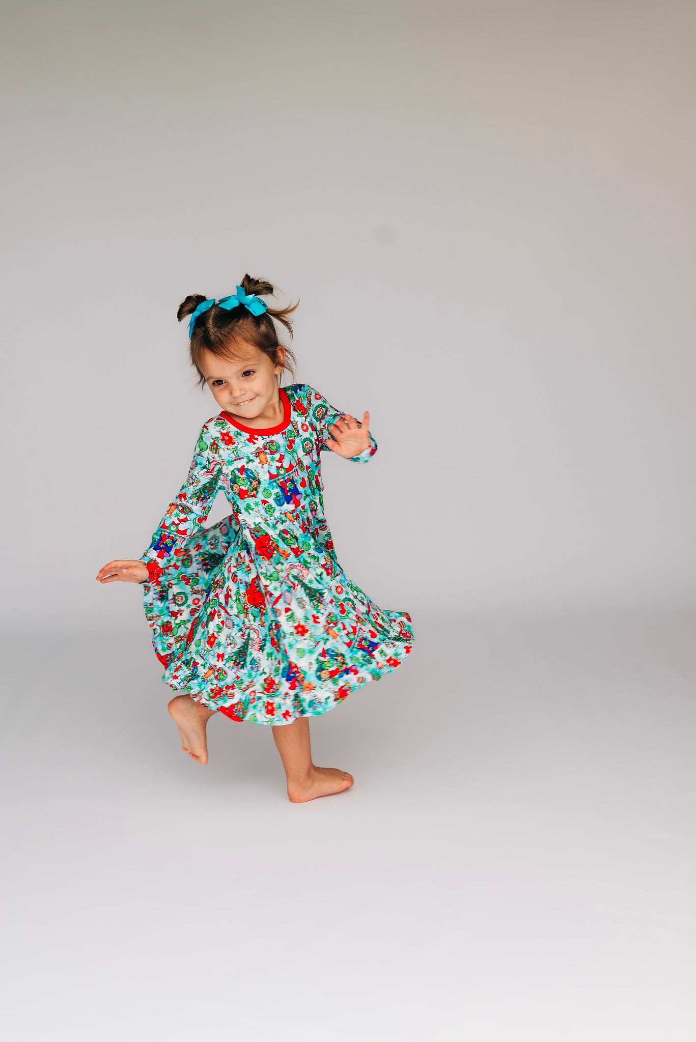 Merry WHO Crew Long Sleeve Twirl